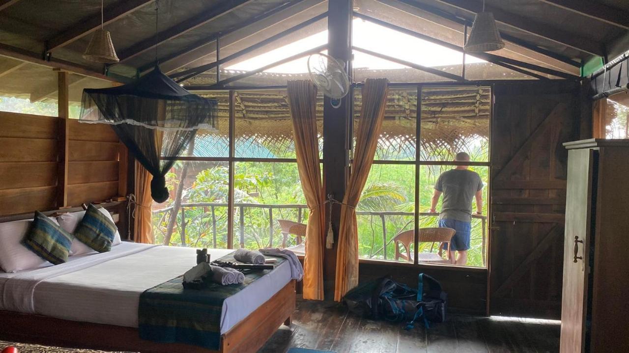Chena Huts Eco Resort สิกิริยา ภายนอก รูปภาพ