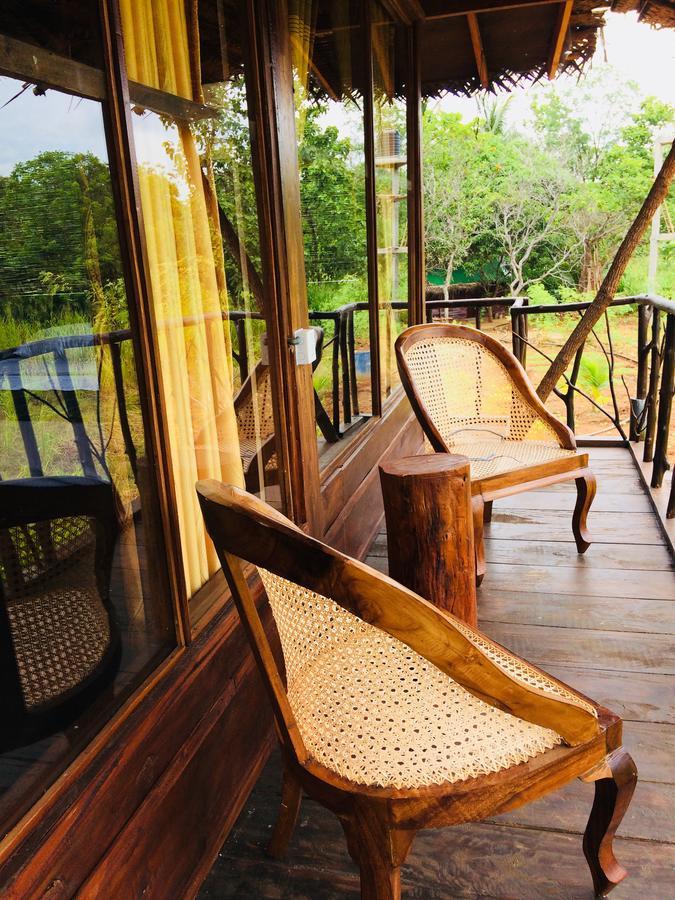 Chena Huts Eco Resort สิกิริยา ภายนอก รูปภาพ